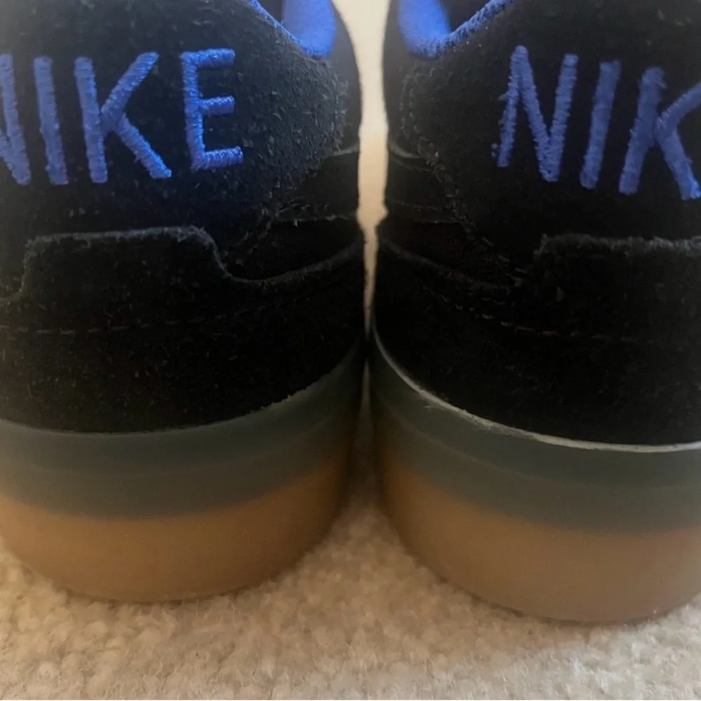 Men’s 8 / Women’s 9.5 – Nike SB Zoom Pogo Plus DV5470-001 Black/Blue Gum